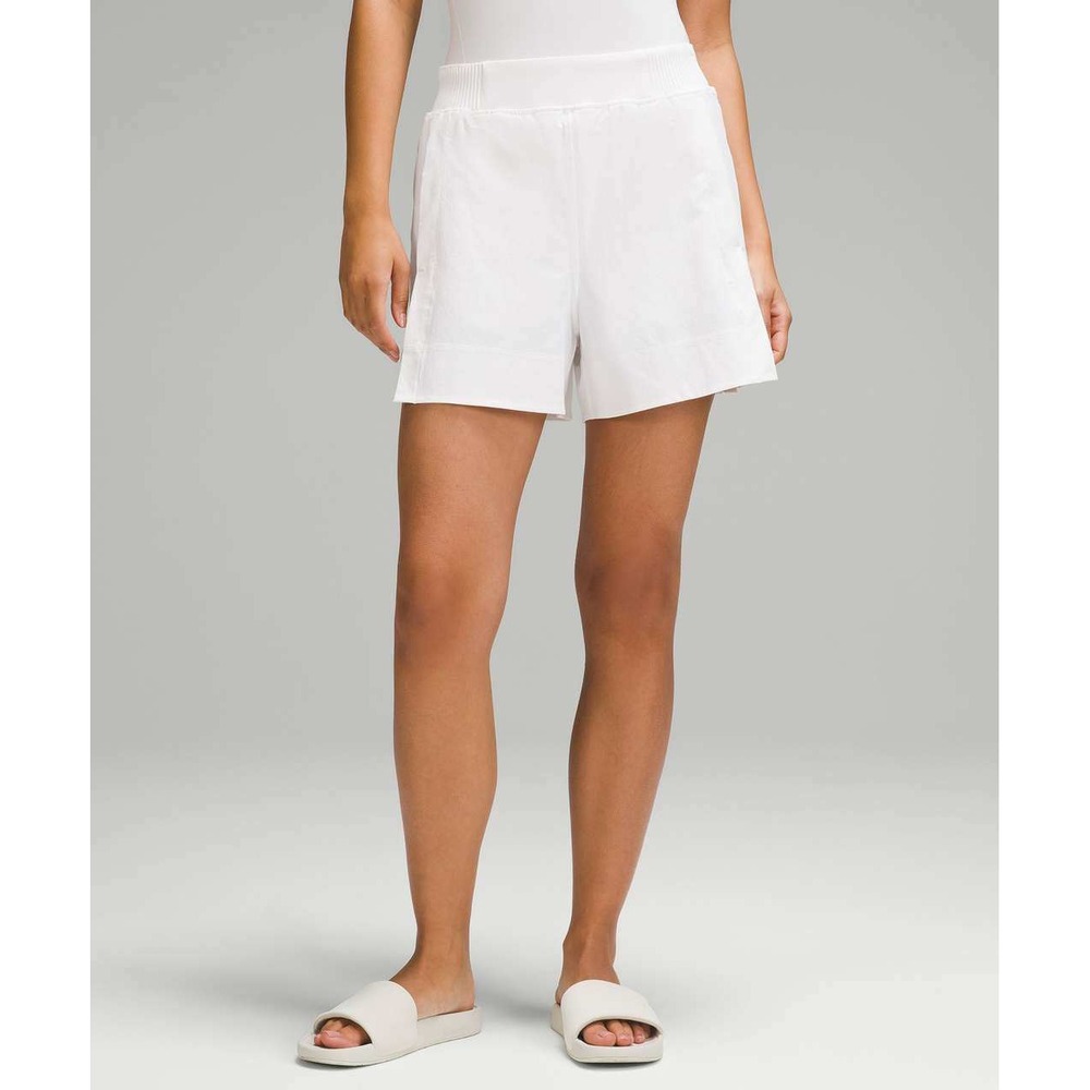 Lululemon Stretch Woven Relaxed-Fit High-Rise Short Women S White Athletic
